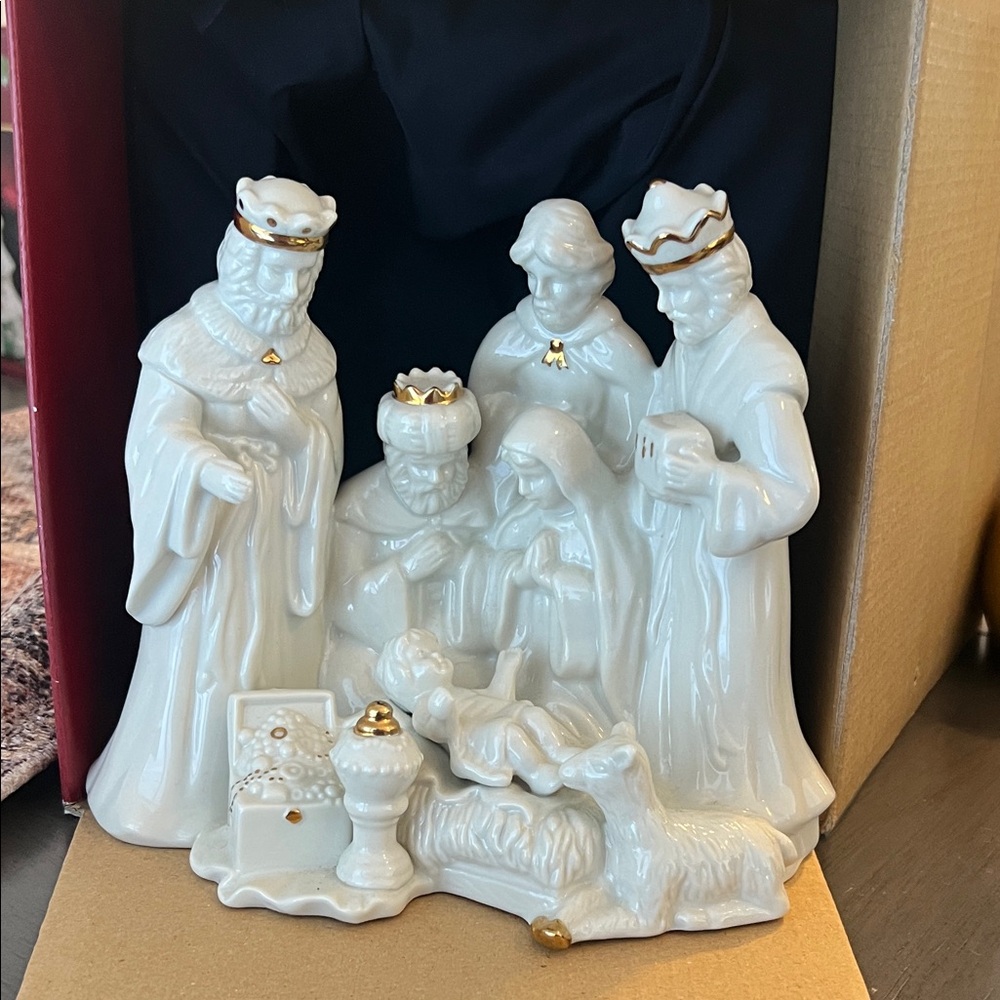 Mikasa White Nativity Figurine.